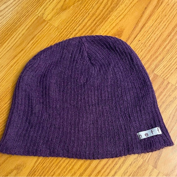 Neff purple beanie. - Picture 1 of 2